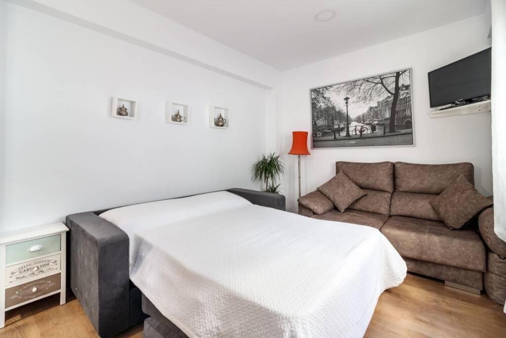 Lovely Apartment In The Centre Wifi غرناطة المظهر الخارجي الصورة